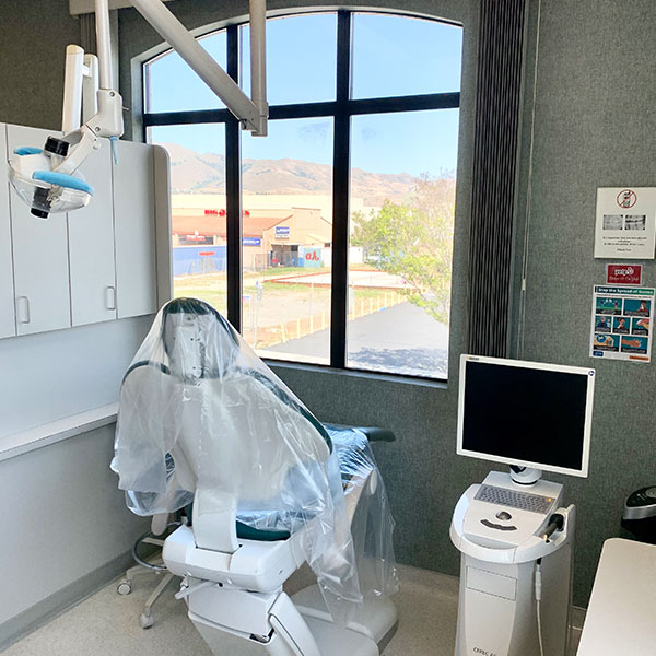 Dentist in 95035